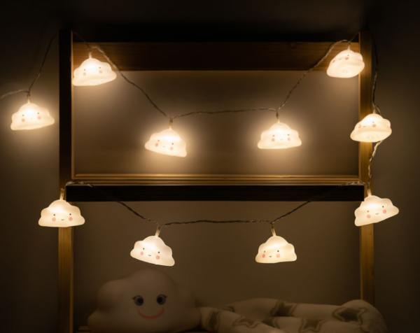 LED okrasne lučke nasmejani oblački, 1.5m